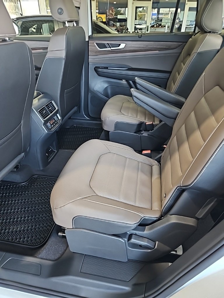 New 2026 Volkswagen Atlas SEL image 24