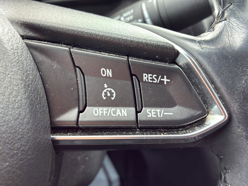 Used 2018 MAZDA MAZDA3 Touring FWD image 19
