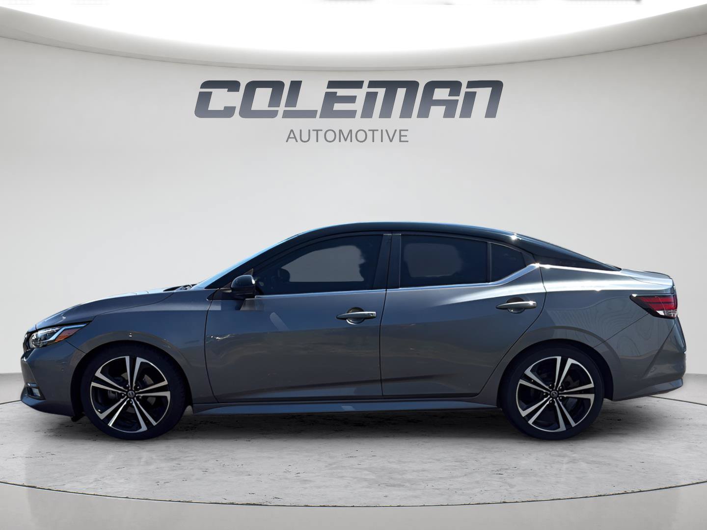 Used 2020 Nissan Sentra SR w/ Premium Package FWD image 2