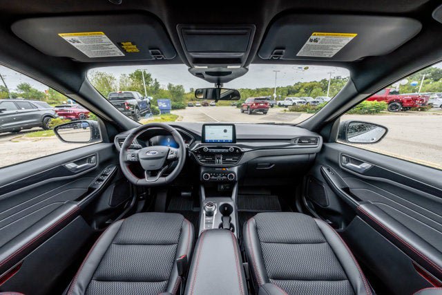 New 2026 Ford Escape ST-Line w/ Cold Weather Package FWD image 18