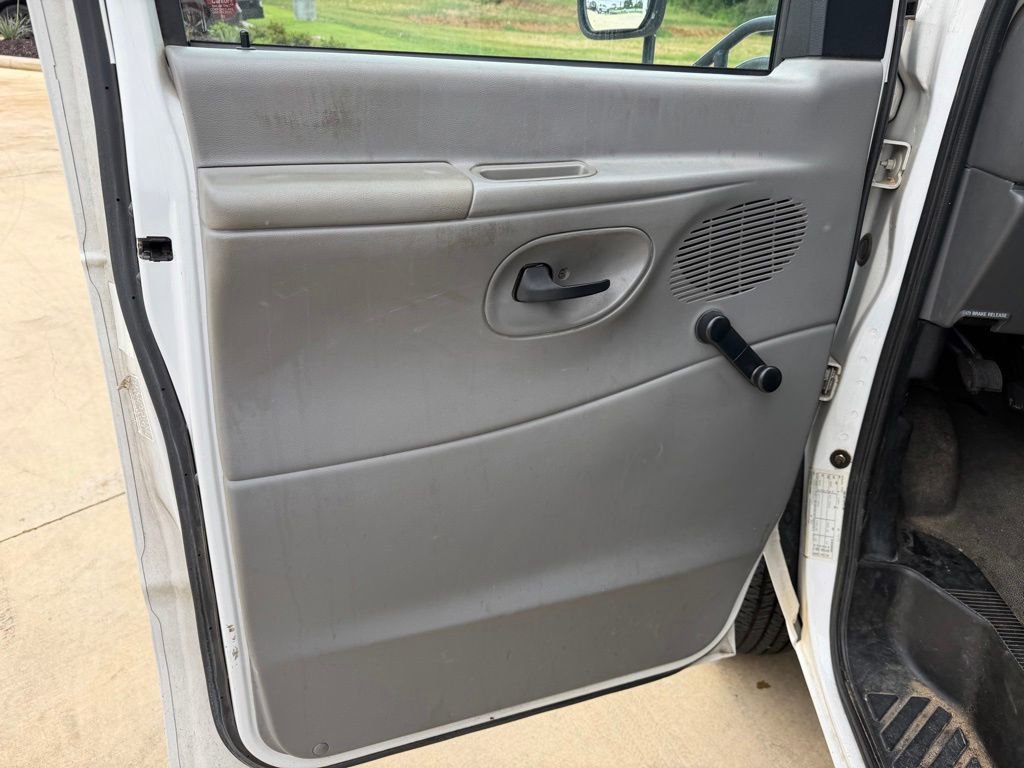 Used 2006 Ford E-450 and Econoline 450 RWD image 10