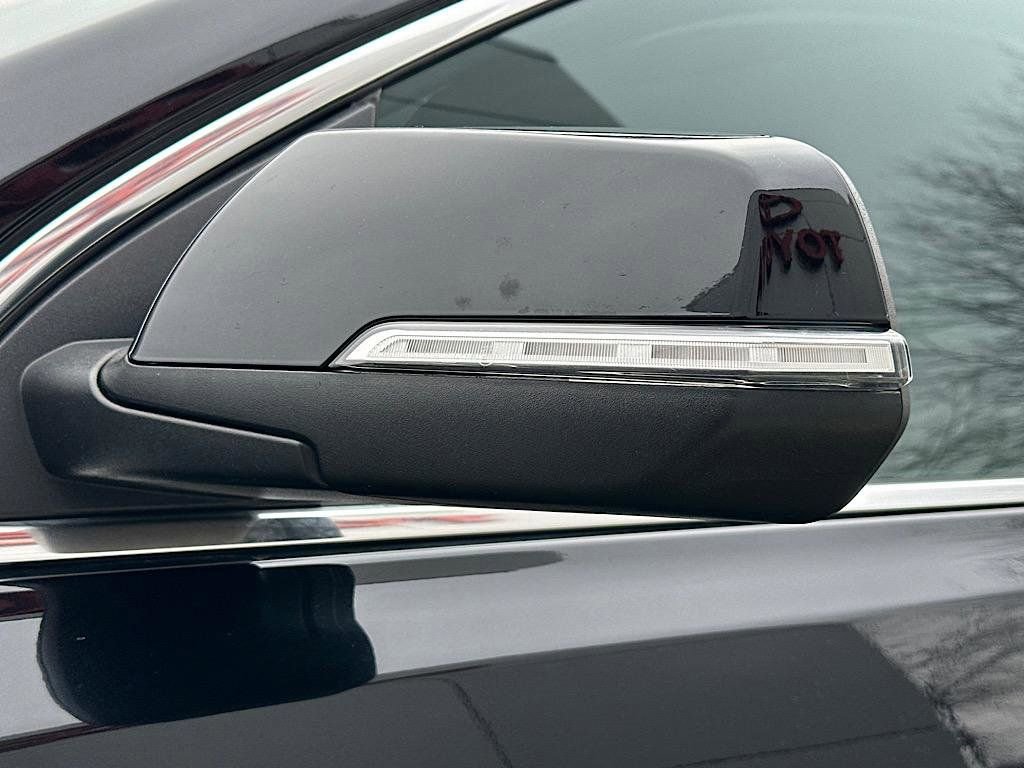 Used 2021 GMC Acadia SLT image 10