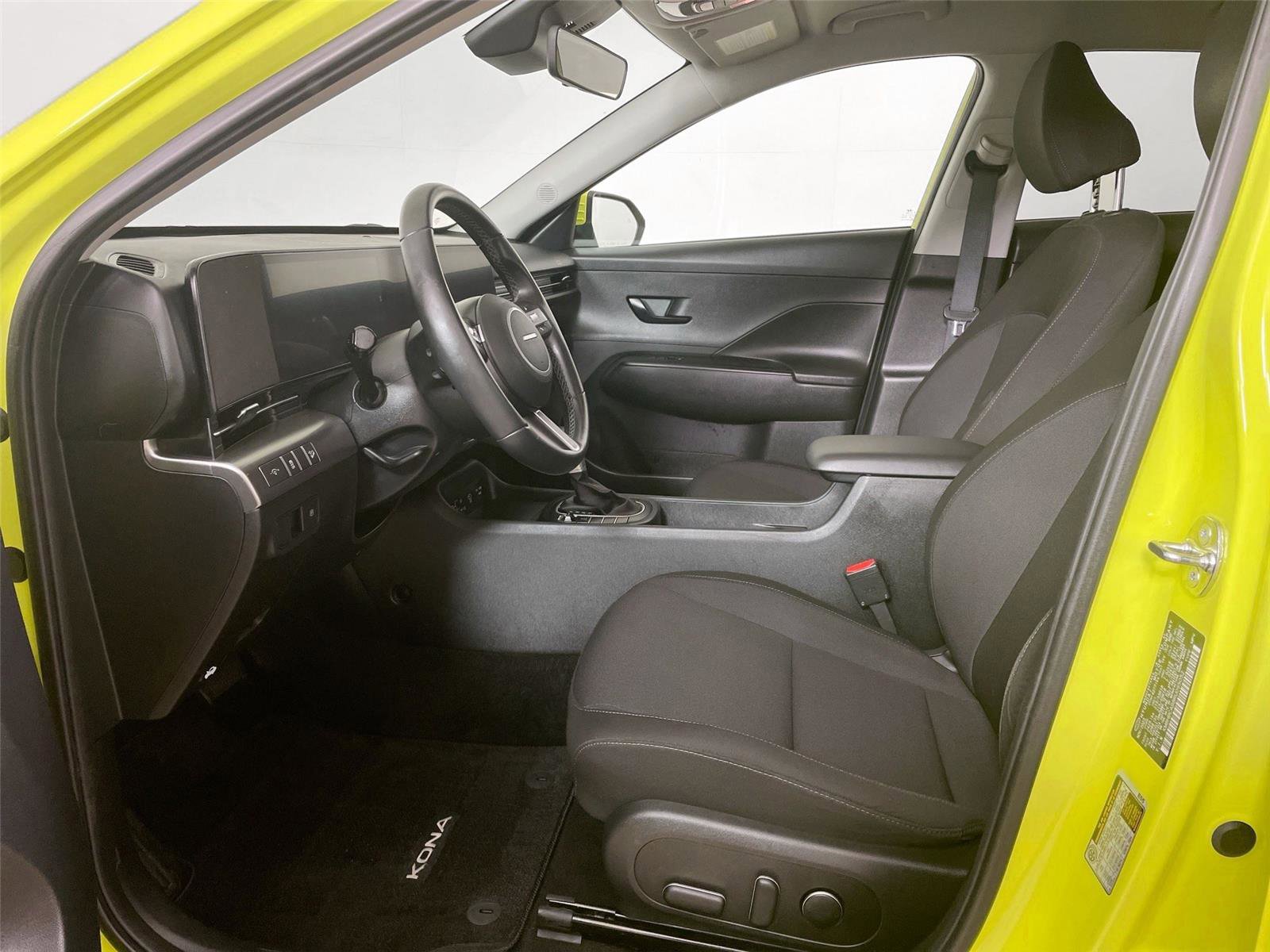 Used 2024 Hyundai Kona SEL AWD/4WD image 5