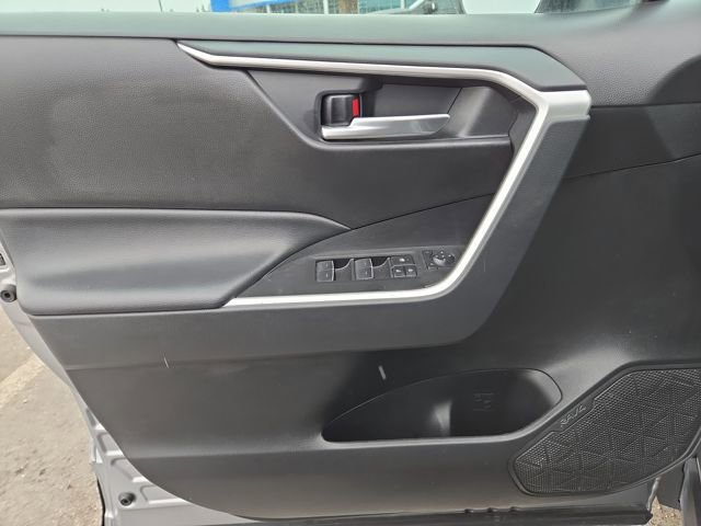 Used 2023 Toyota RAV4 XLE AWD/4WD image 14