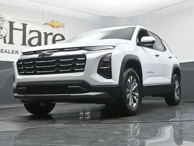Used 2026 Chevrolet Equinox LT w/ LPO, Floor Liner Package AWD/4WD image 4