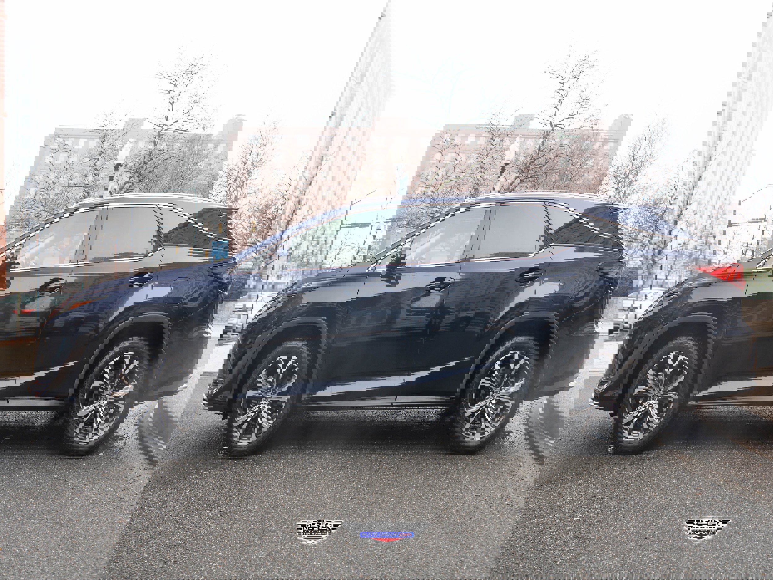 Used 2021 Lexus RX 350L 350L Luxury w/ Premium Package image 4