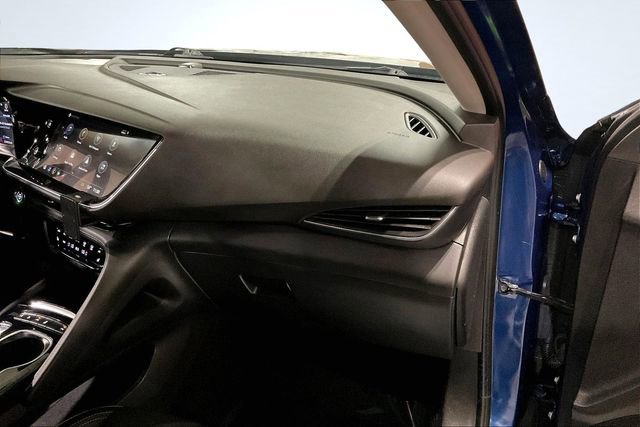 Used 2023 Buick Envision Essence image 17
