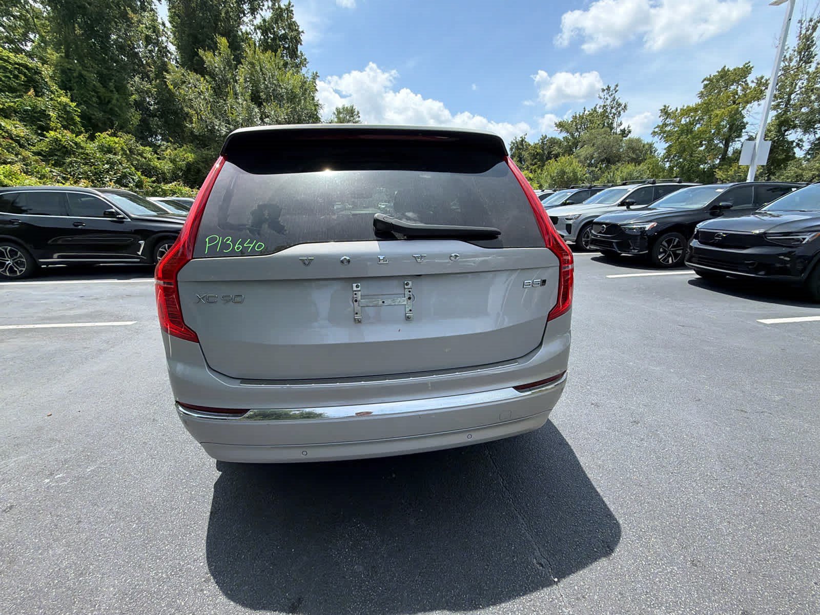 Used 2023 Volvo XC90 B5 Plus w/ Protection Package Premier AWD/4WD image 15