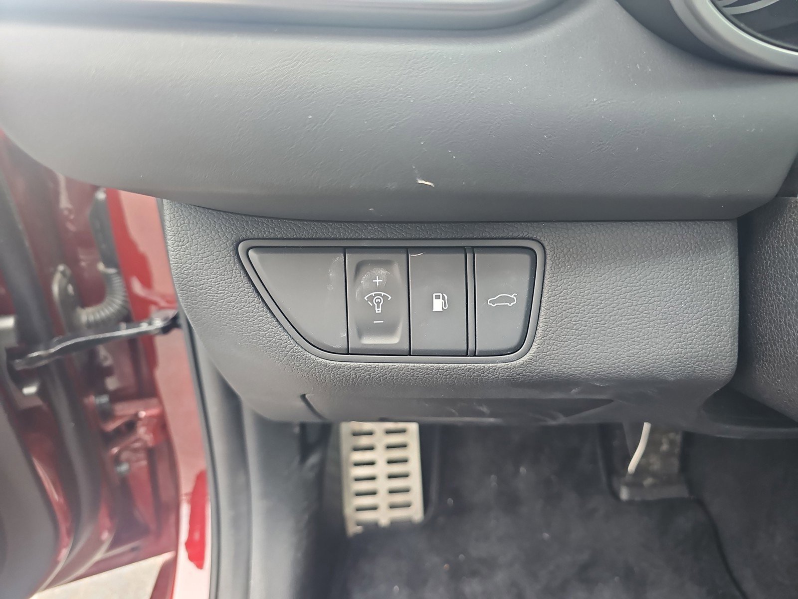 Used 2025 Genesis G70 2.5T w/ Sport Prestige Package image 16