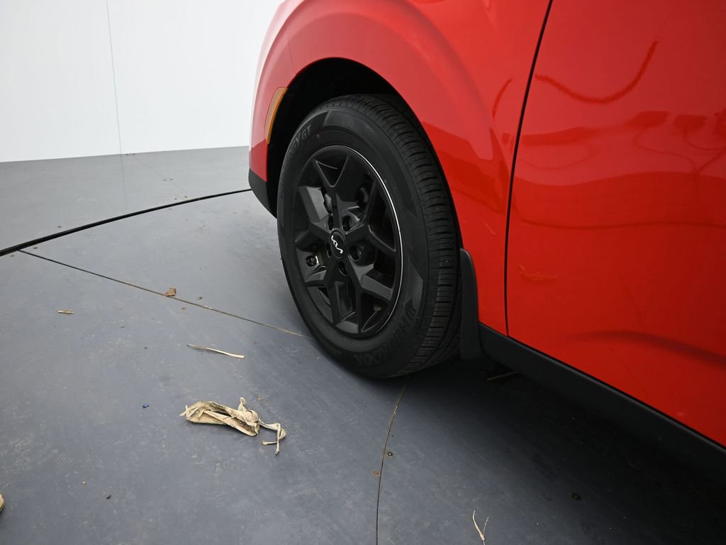 Certified 2022 Kia Soul LX w/ Technology Package image 11