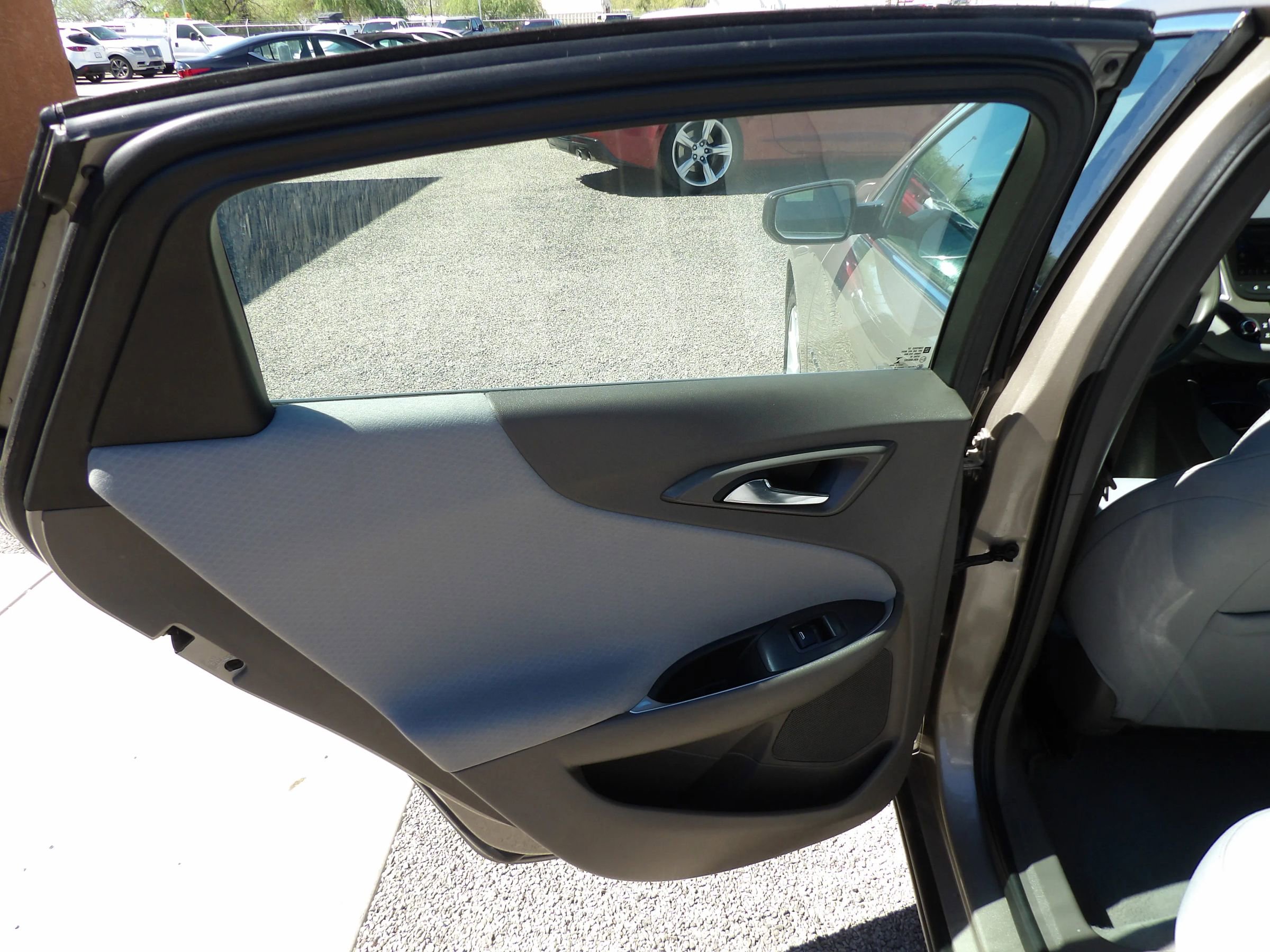 Used 2022 Chevrolet Malibu LT image 11