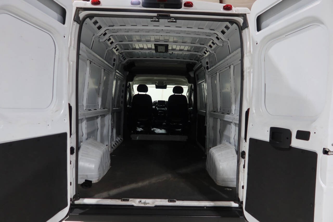 Used 2024 RAM ProMaster 2500 w/ Convenience Group FWD image 17