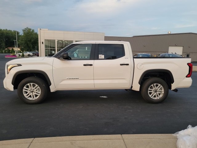 New 2025 Toyota Tundra SR5 image 4