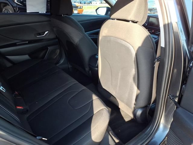 Used 2021 Hyundai Elantra SEL FWD image 21
