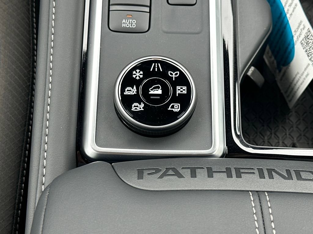 New 2026 Nissan Pathfinder SL image 27