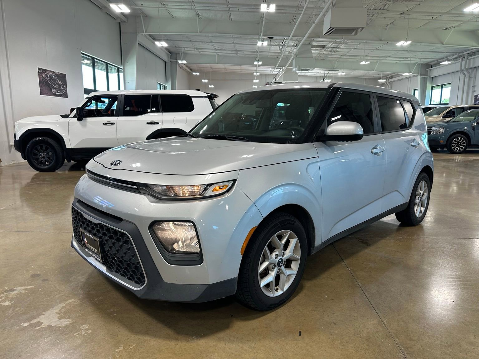 Used 2020 Kia Soul S FWD image 3