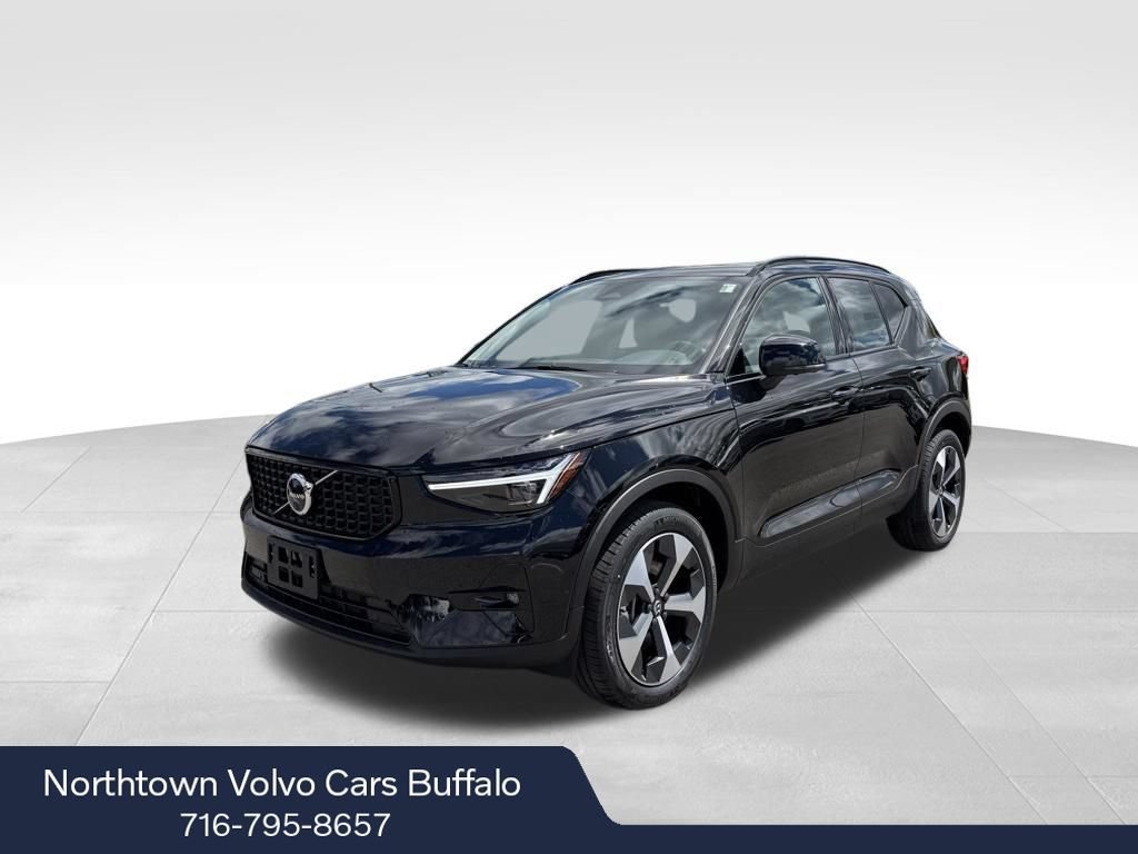 New 2026 Volvo XC40 B5 Plus w/ Climate Package AWD/4WD video 1