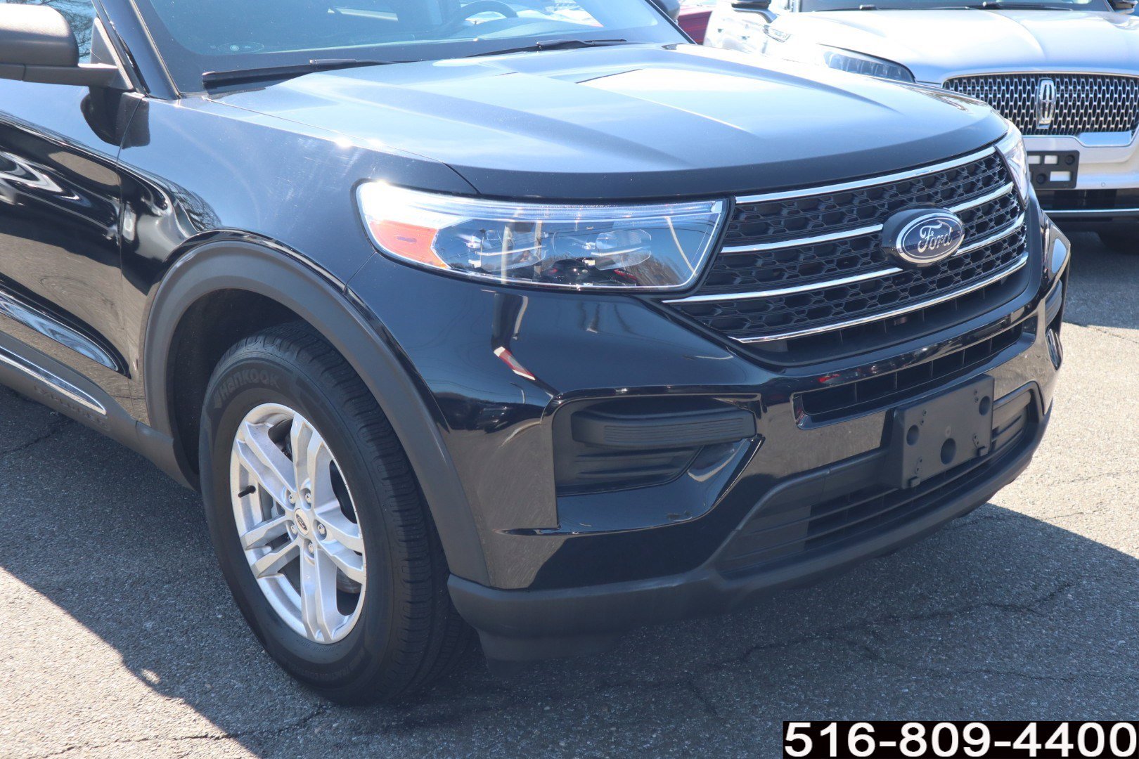 Used 2021 Ford Explorer XLT image 2