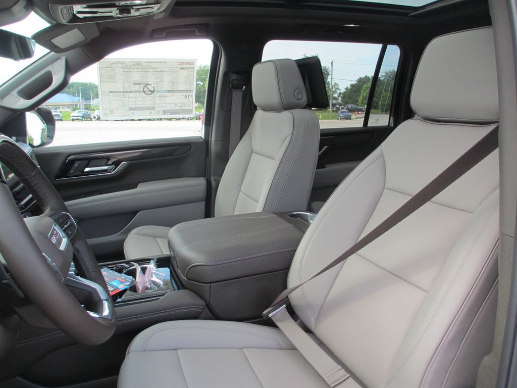 New 2026 GMC Yukon XL Elevation w/ Elevation Premium Package AWD/4WD image 11