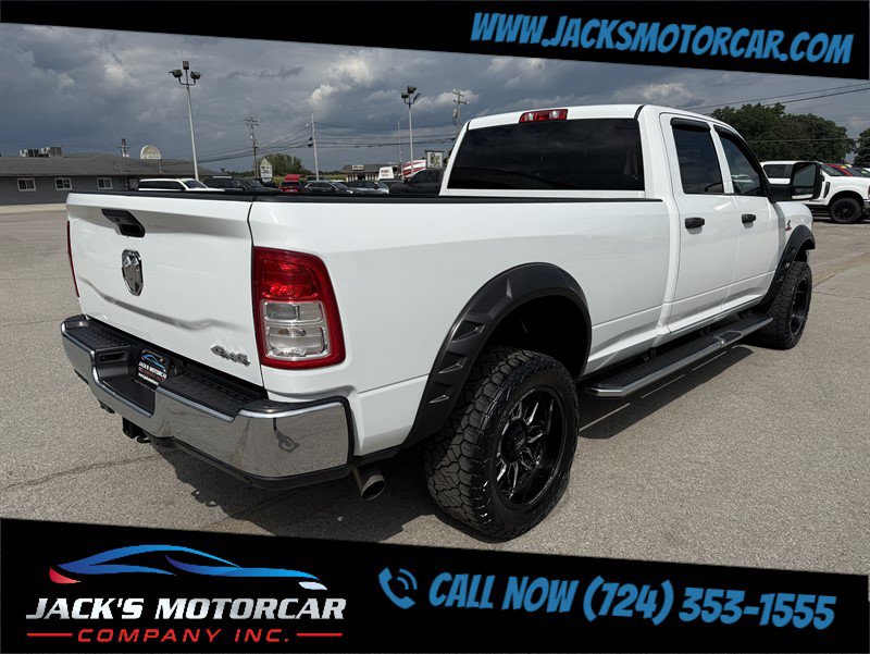 Used 2024 RAM 3500 Tradesman w/ Chrome Appearance Group AWD/4WD image 4