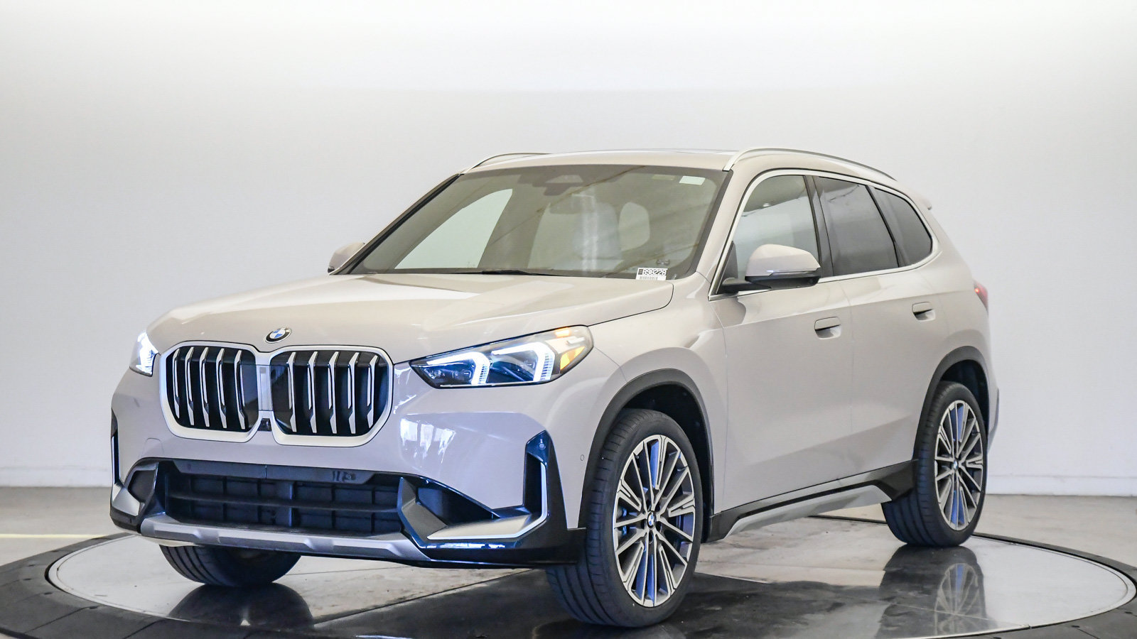 New 2026 BMW X1 xDrive28i w/ Technology Package
