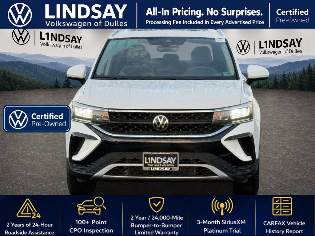 Used 2023 Volkswagen Taos SE w/ Panoramic Sunroof Package AWD/4WD image 3