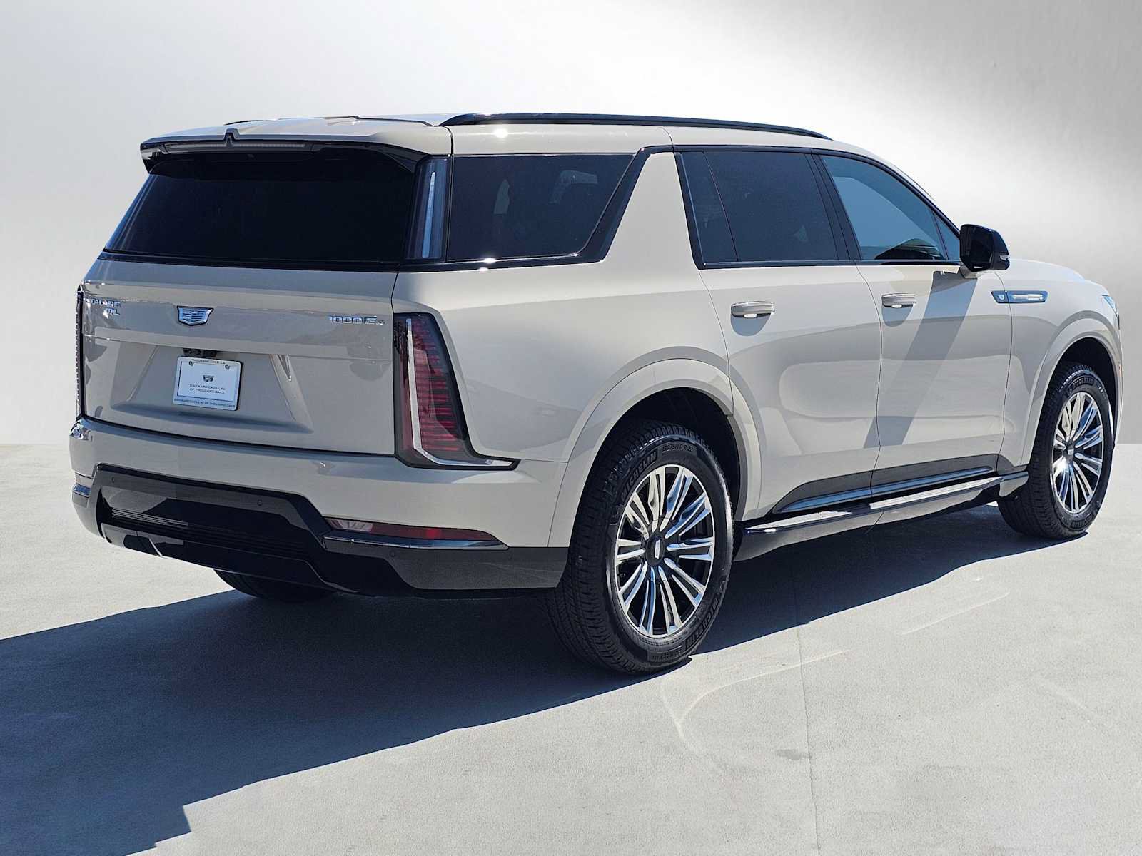 New 2026 Cadillac Escalade IQL Sport 1 w/ LPO, Floor Liner Package AWD/4WD image 3