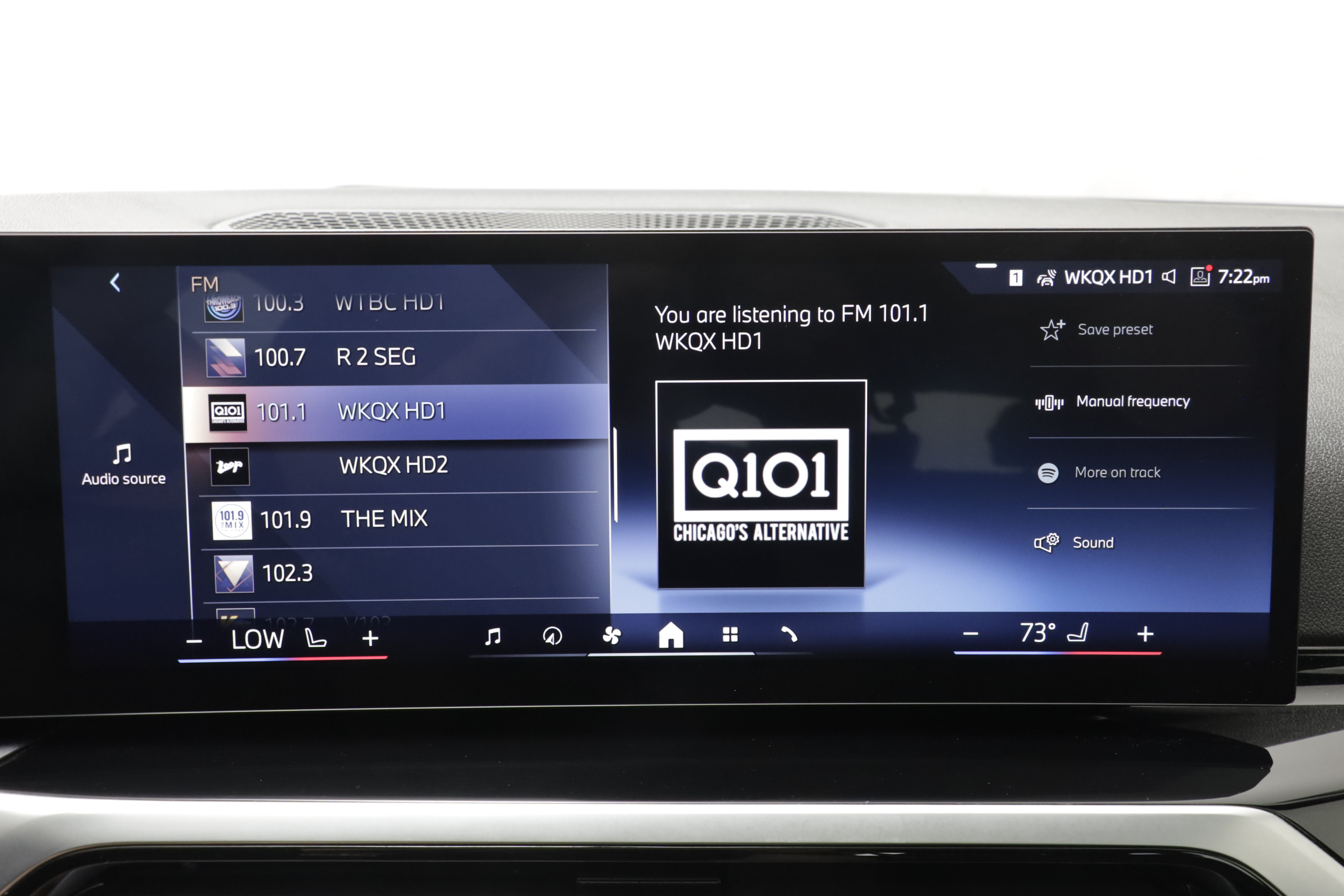 Used 2024 BMW i4 eDrive35 w/ Convenience Package RWD image 9