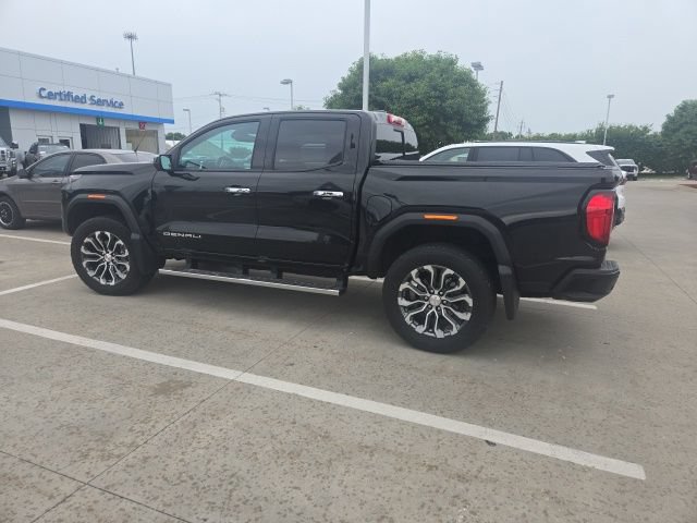 Used 2024 GMC Canyon Denali AWD/4WD image 11