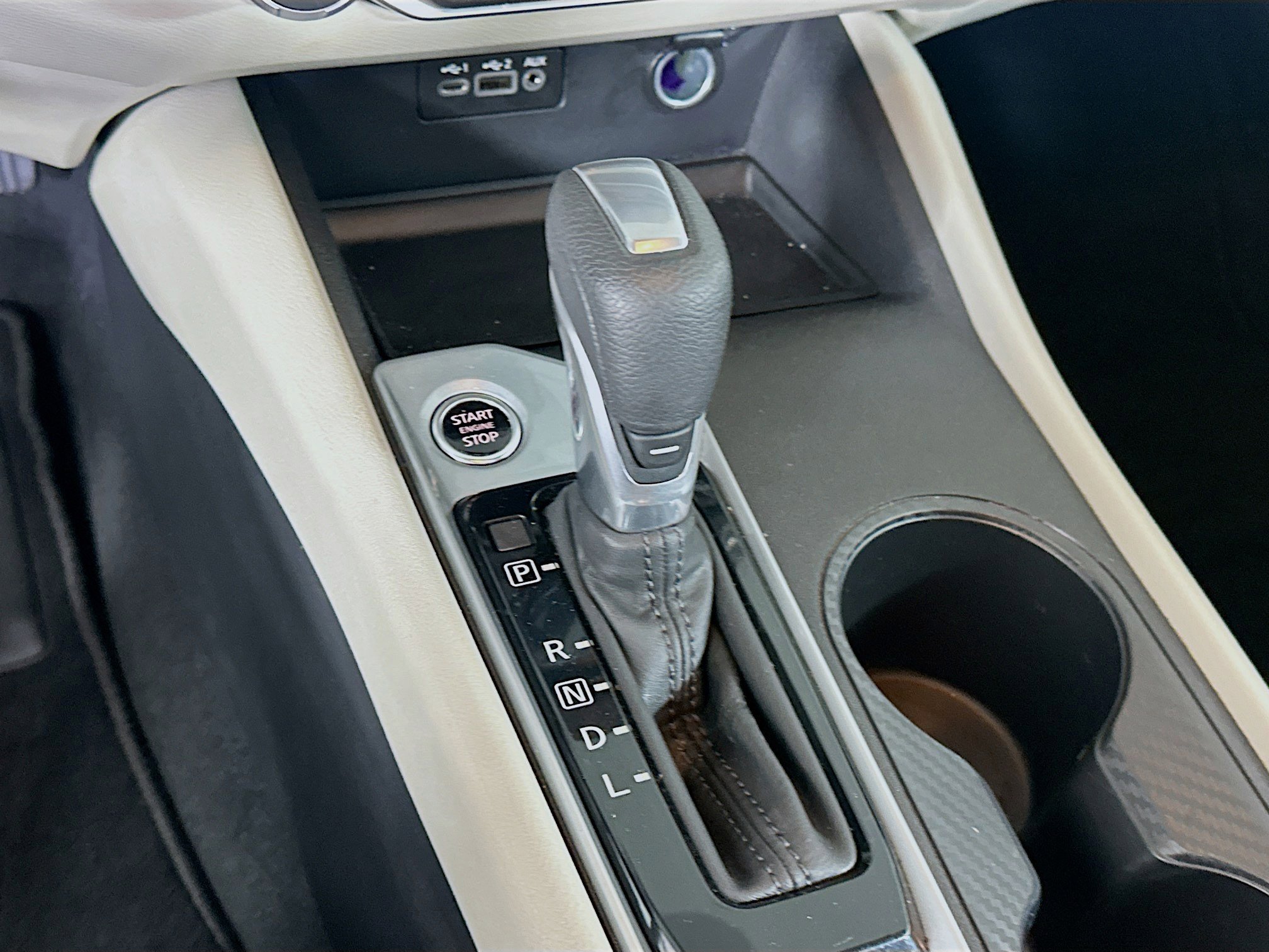 Used 2025 Nissan Altima 2.5 SV image 24