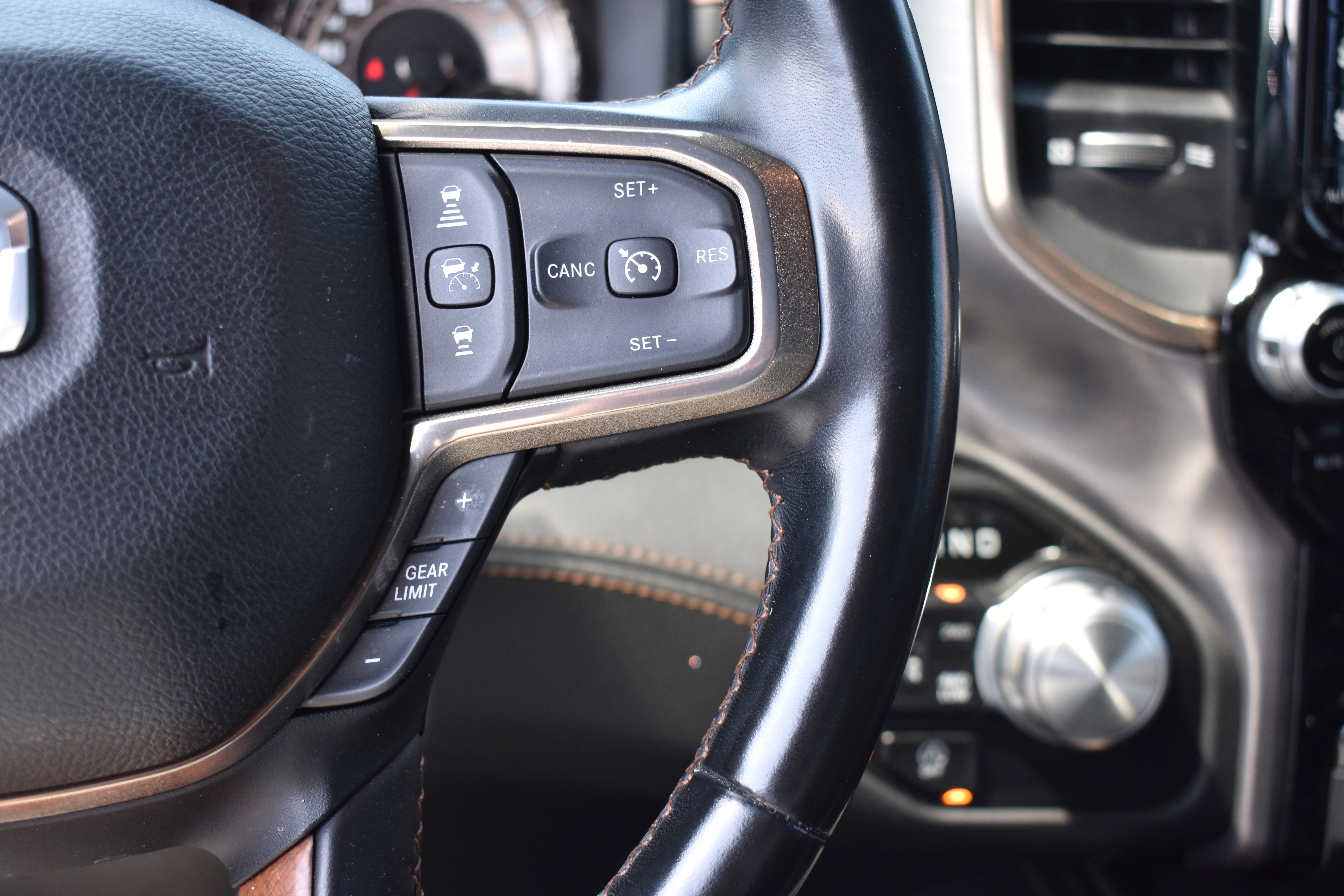 Used 2021 RAM 1500 Limited AWD/4WD image 14