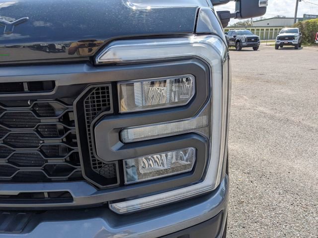 Used 2024 Ford F250 Lariat w/ Sport Appearance Package image 9
