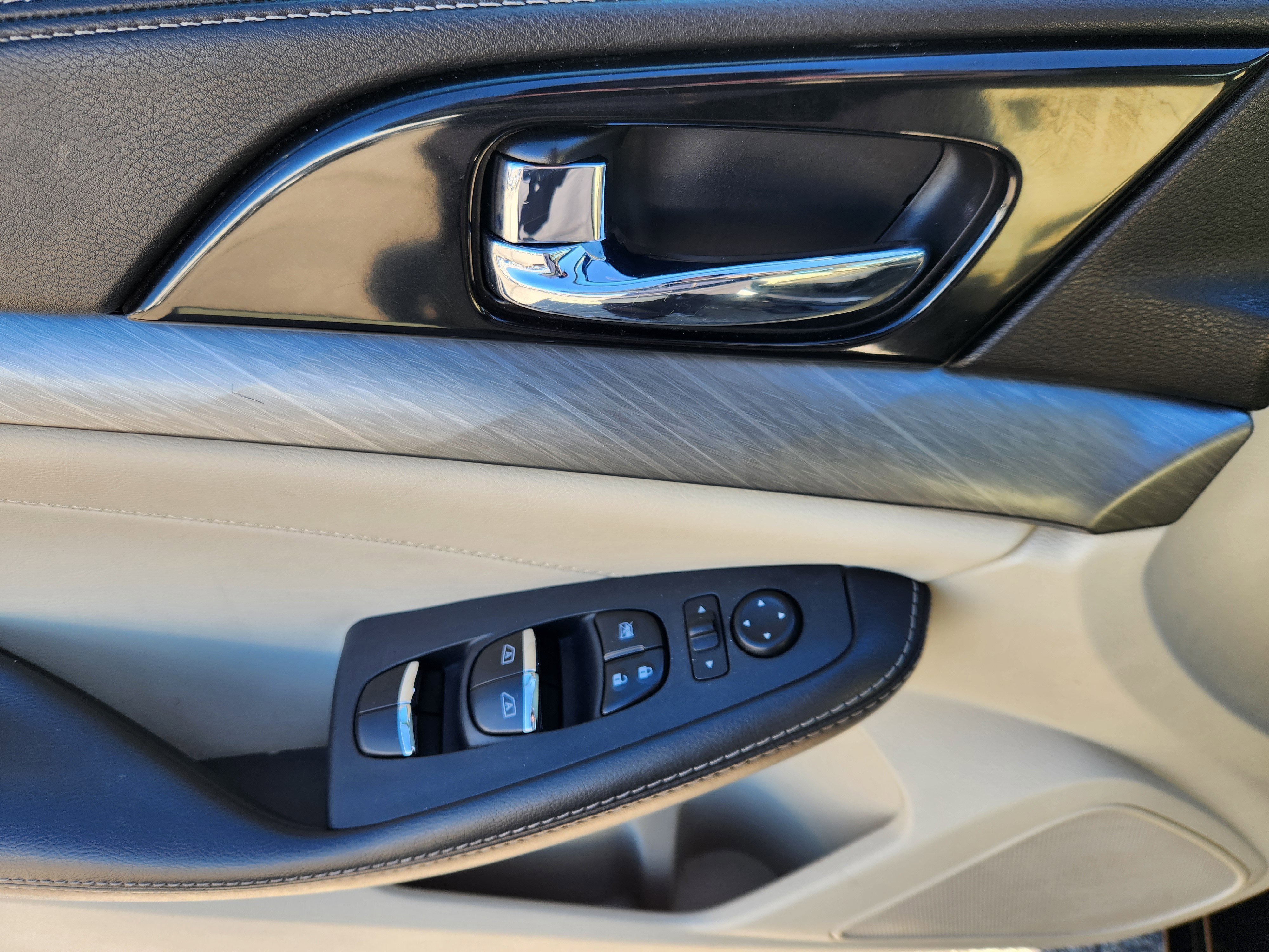 Used 2018 Nissan Maxima 3.5 SL image 18