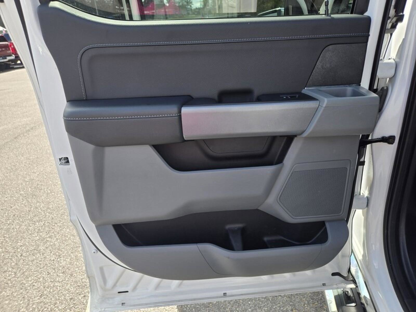 Used 2024 Ford F150 XLT w/ Equipment Group 302A MID image 27