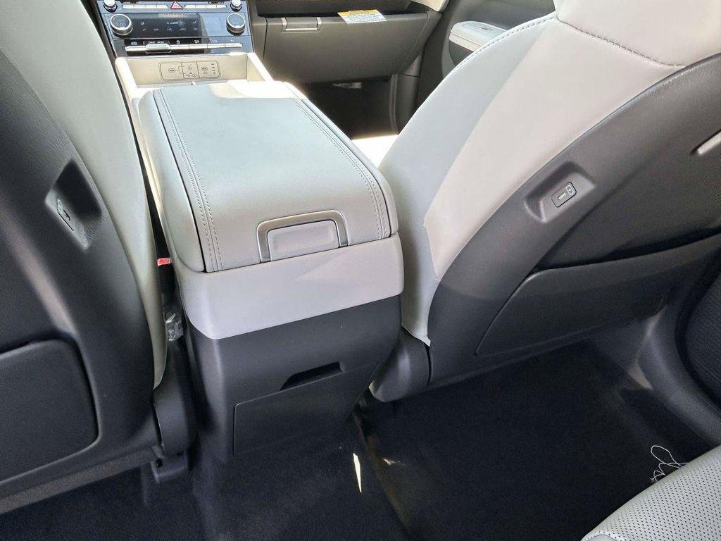 New 2027 Hyundai Santa Fe SEL FWD image 37