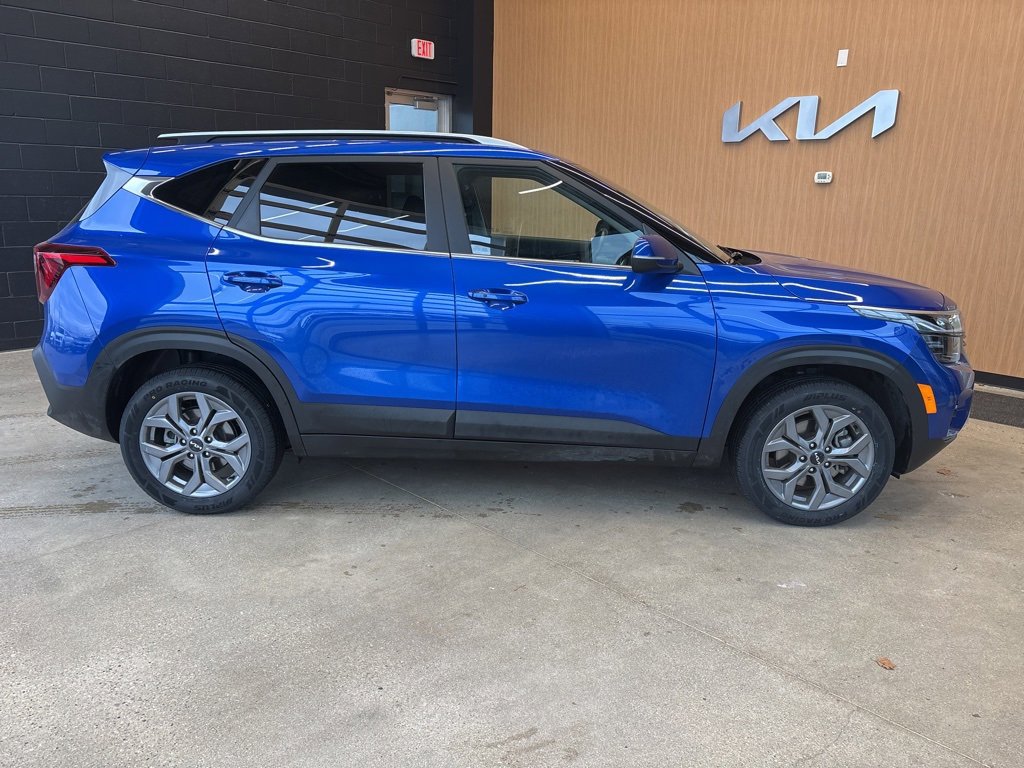 Certified 2024 Kia Seltos S image 16