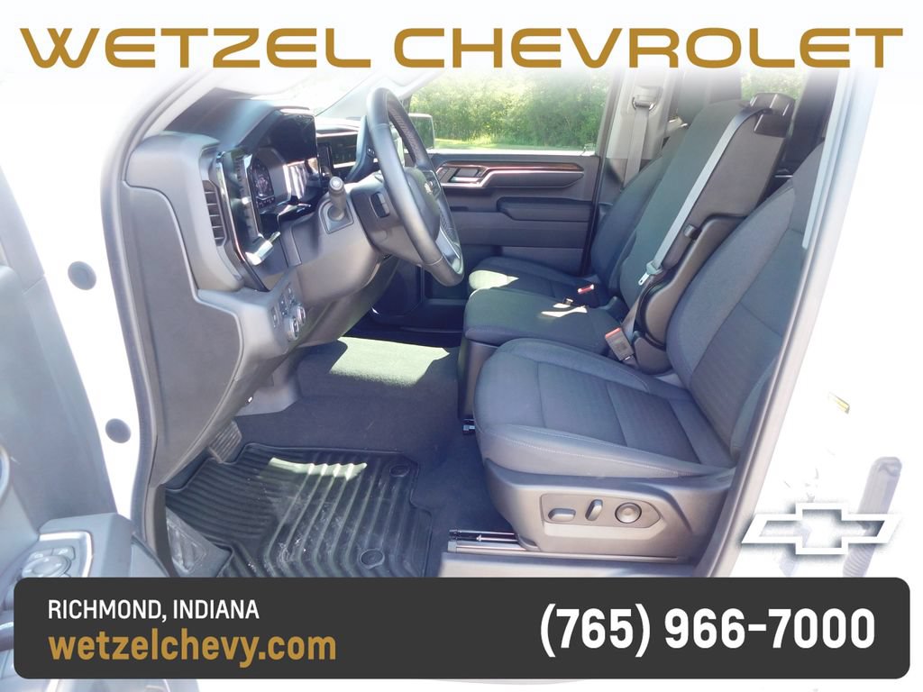 Used 2024 Chevrolet Silverado 2500 LT w/ Convenience Package AWD/4WD image 16