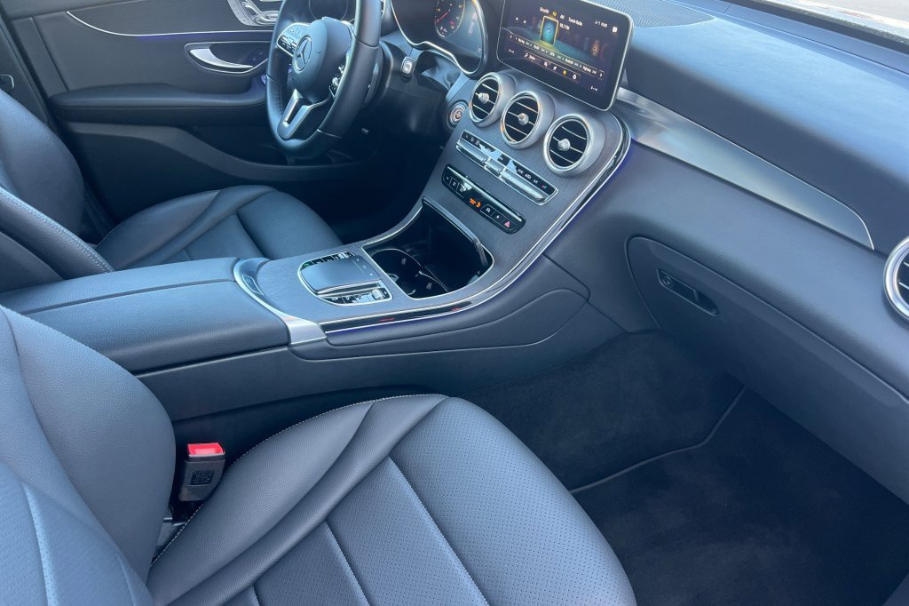 Used 2022 Mercedes-Benz GLC 300 4MATIC image 13