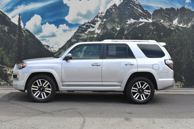 Certified 2022 Toyota 4Runner Limited AWD/4WD image 7