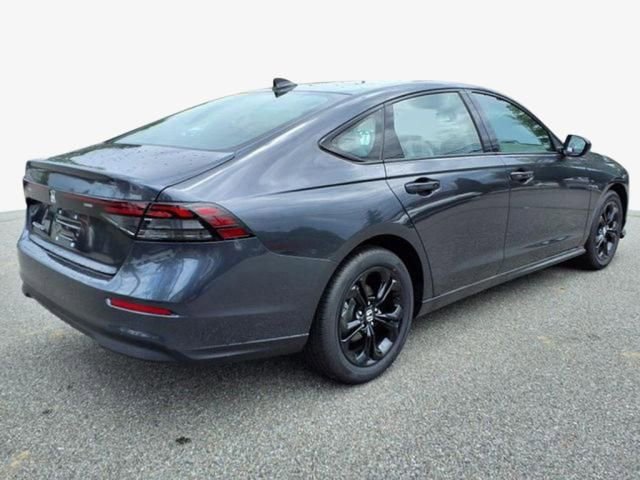Used 2025 Honda Accord SE image 4