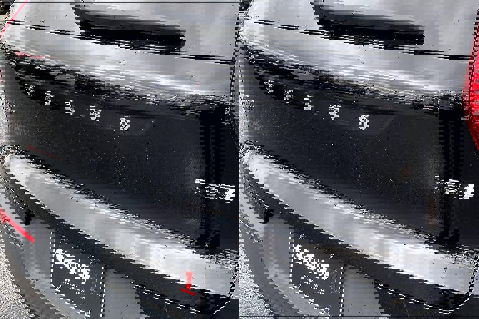 Used 2021 Volvo XC40 T5 R-Design w/ Advanced Package image 32