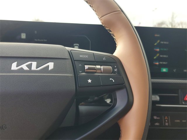 New 2025 Kia EV6 Wind image 17