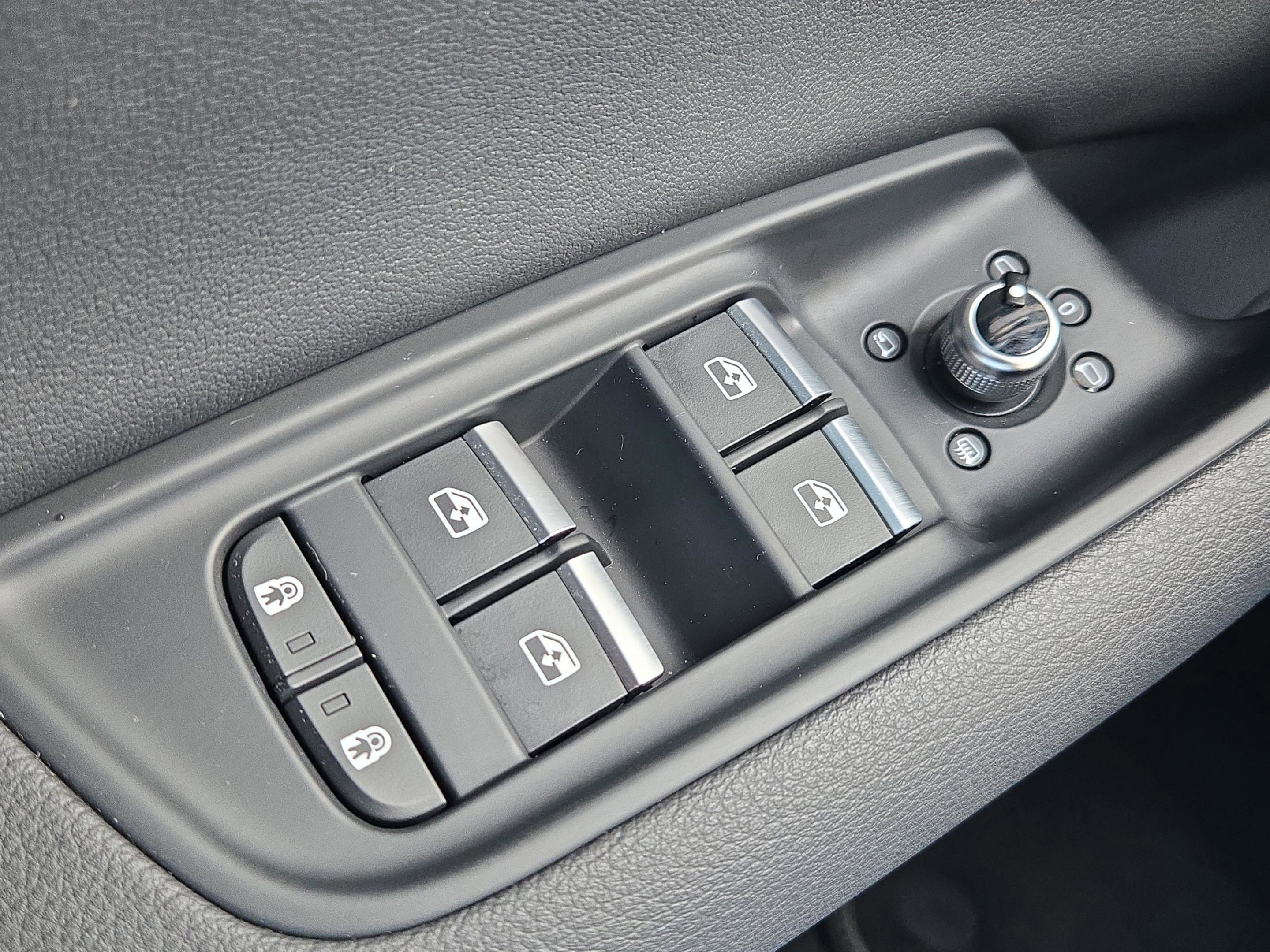 Used 2025 Audi Q7 2.0T Premium w/ Convenience Package image 27