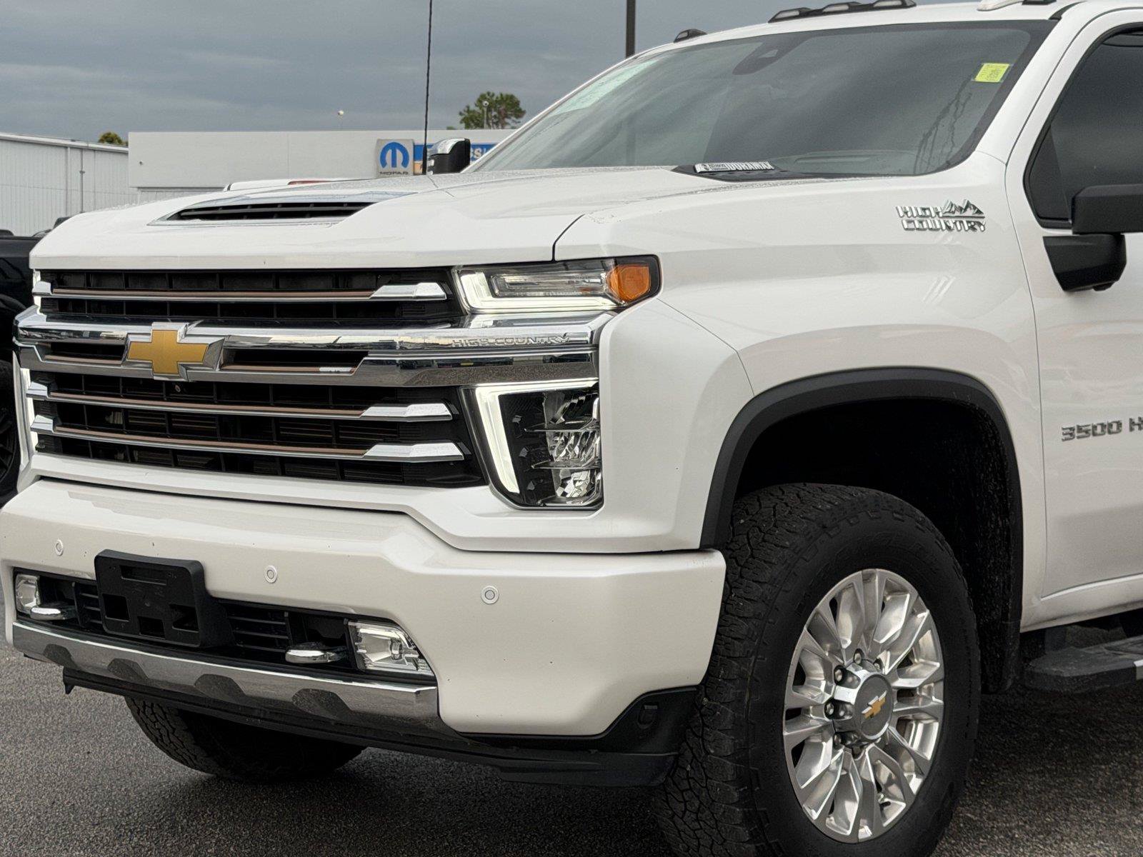 Used 2022 Chevrolet Silverado 3500 High Country w/ Z71 Off-Road Package AWD/4WD image 9