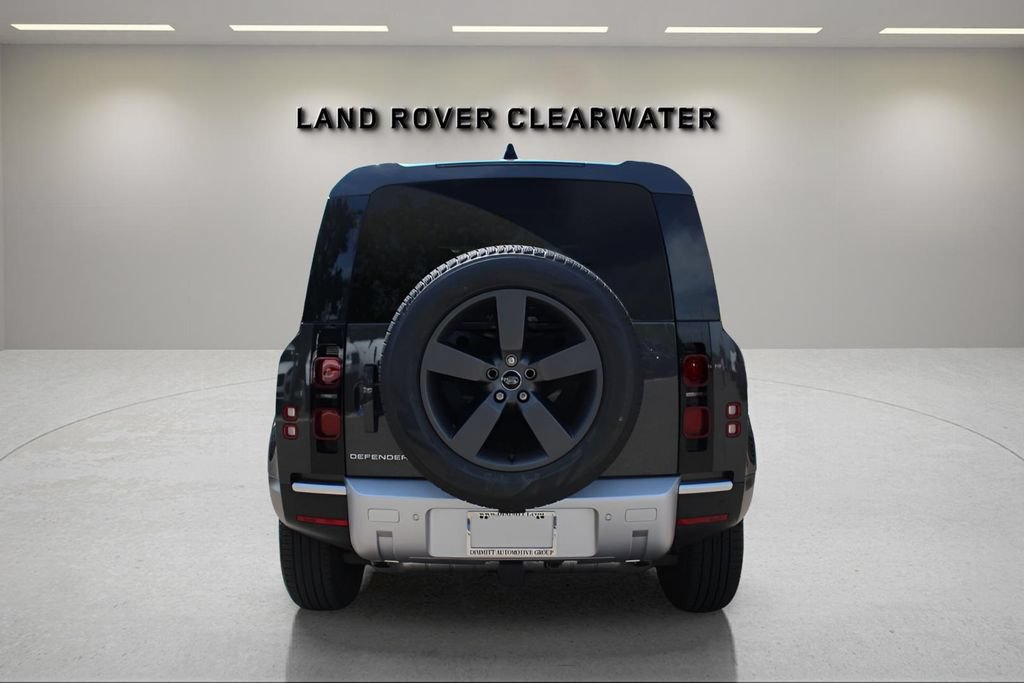 New 2025 Land Rover Defender 110 S AWD/4WD image 4