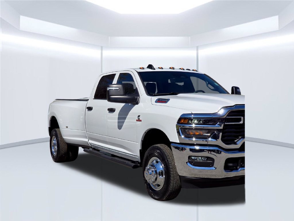New 2026 RAM 3500 Tradesman AWD/4WD image 39