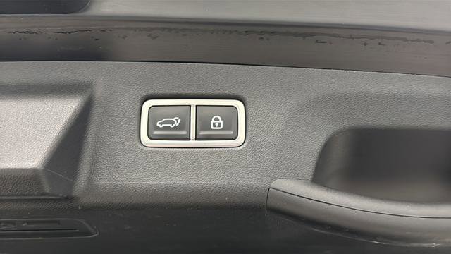 Used 2022 Kia Sorento SX image 31