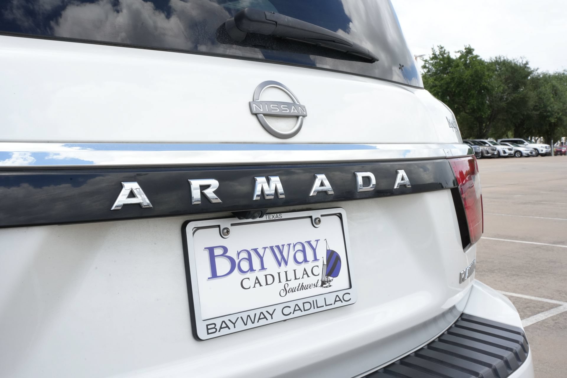 Used 2023 Nissan Armada Platinum w/ Captain's Chairs Package RWD image 20