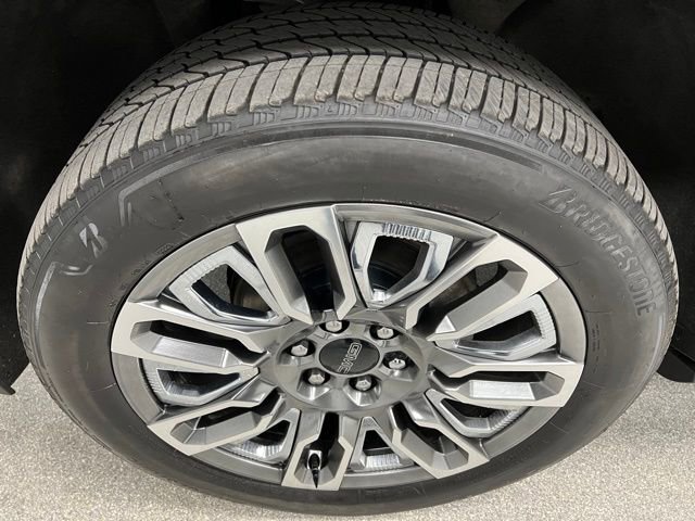 Used 2023 GMC Yukon XL Denali Ultimate image 15