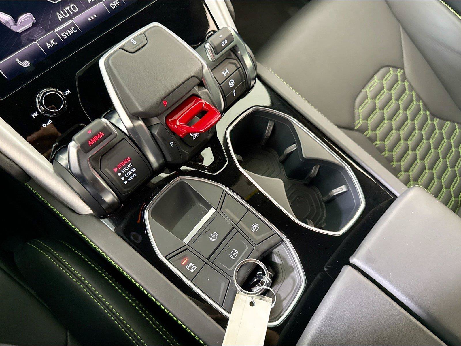 Used 2024 Lamborghini Urus S AWD/4WD image 22
